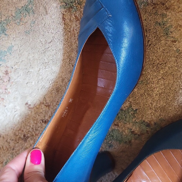 Chic Mihara Leather Teal Heels - Picture 12 of 15